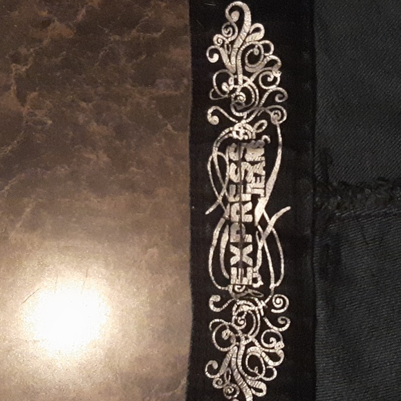 Express Denim Shorts Dark Blue Jean Whisker Faded Size M - Picture 3 of 5